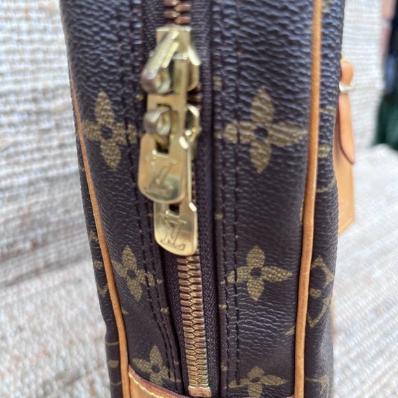 LV Monogram Porte Documents Voyage - Picture 3 of 8